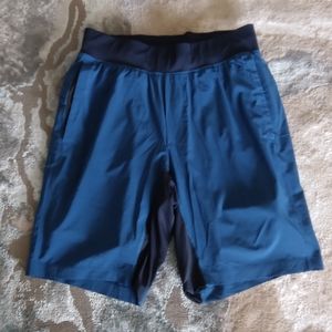 Lululemon‎ T.H.E. Short 9"